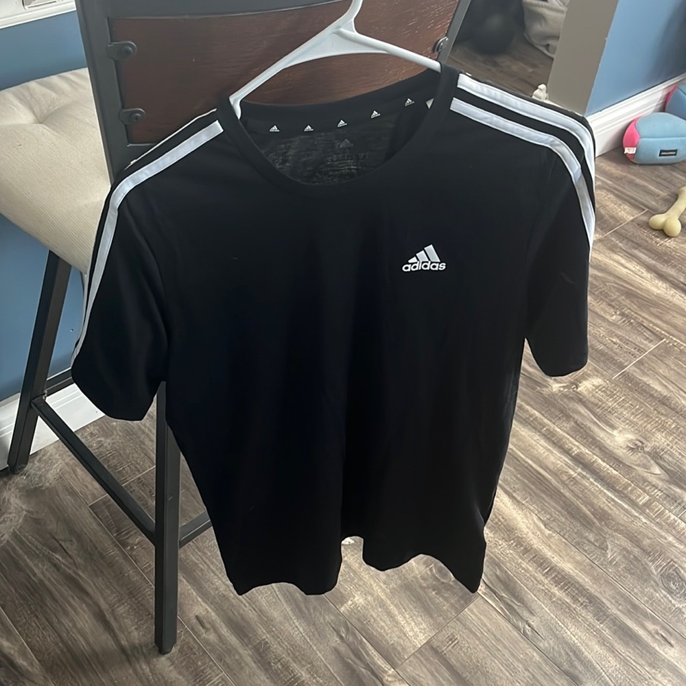 Black Adidas tshirt